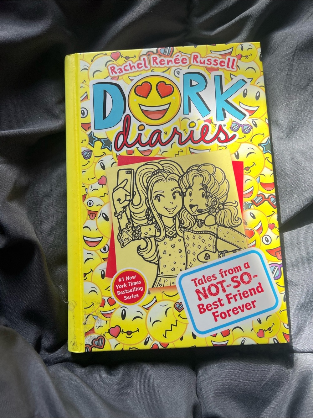 Dork Diaries: Tales from a Not-So-Best Friend Forever - Yellow Emoji Cover